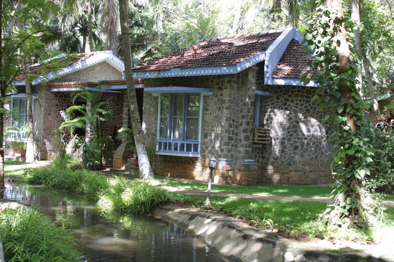 Kairali - The Ayurvedic Healing Village Palakkad Kültér fotó